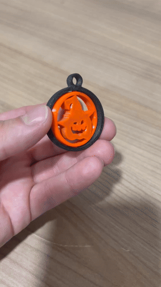 Pumpkin halloween gyro Keychain