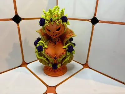 The Thorncrowned Pumpkin Queen