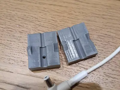 Injection mold for repairing Xiaomi G9 / G10 (and Dreame) vacuum charger cable