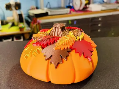 Pumpkin with Leaves