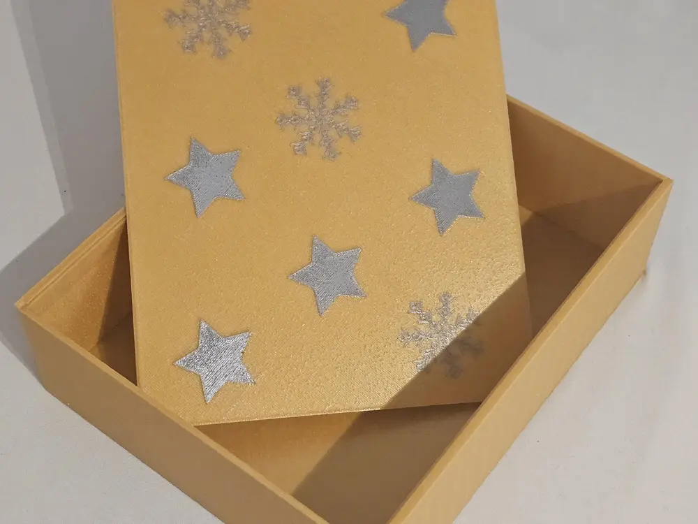 Christmas gift box / cookie tin