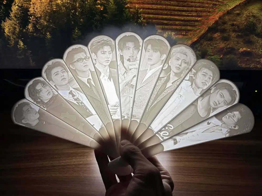 蔡徐坤 歌手演员透光浮雕扇