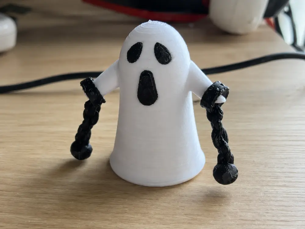 Jailbound Ghost – Halloween Ghost Figurine with Chains / NO ACE PRO