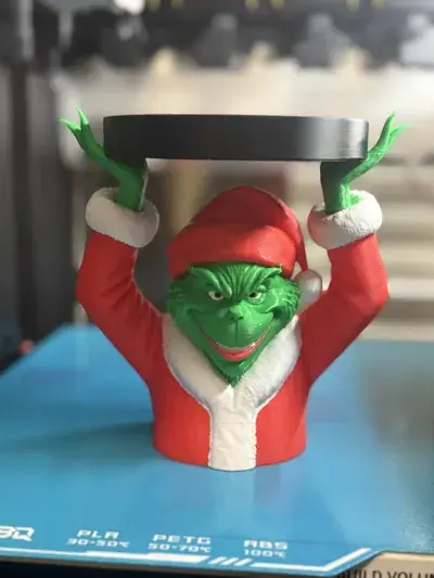 Grinch-inspired candle holder