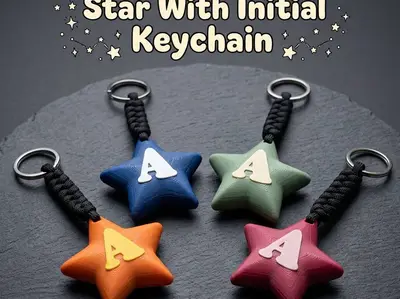 ⭐🌟✨Star With Initials Keychain✨🌟⭐