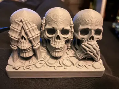 Skull Trio Statue See Hear Speak No Evil