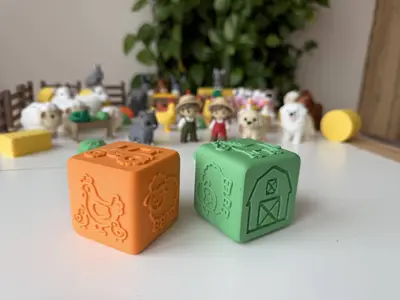 Montessori Stamping Cube – Farm