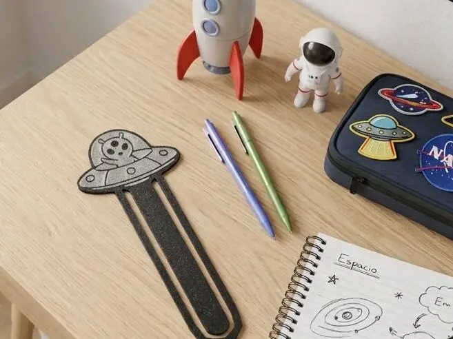 Alien UFO Bookmark