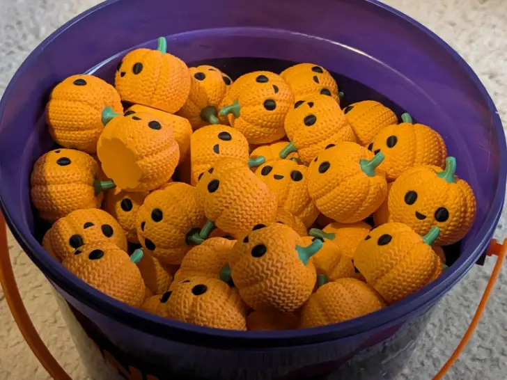Knitted Cute Pumpkin - Halloween