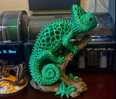 Voronoi Cute Chameleon