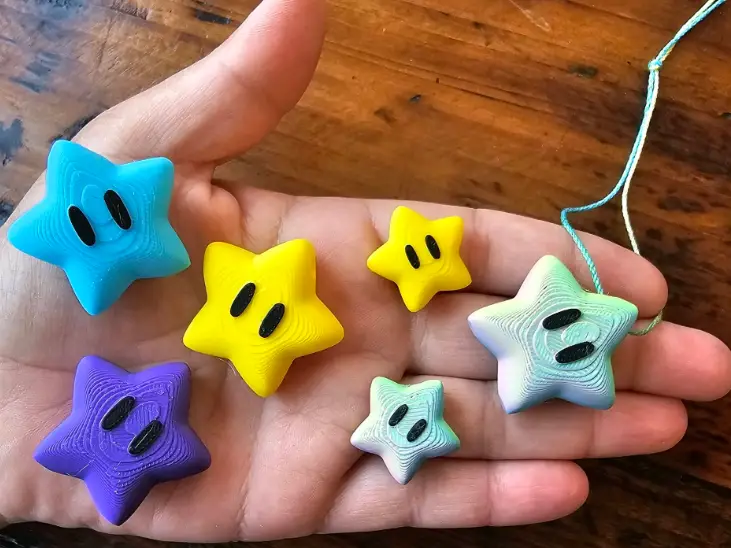 Super Mario Star keychain