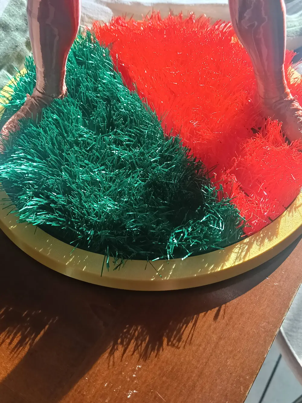 round grass