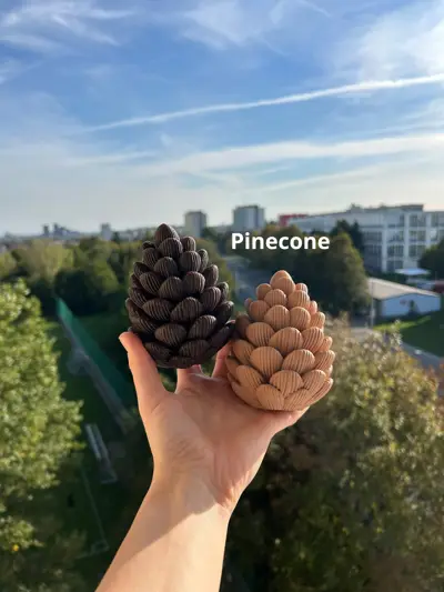 Ribbed Pine Cone – Autumn & Christmas Decoration