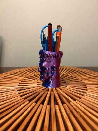 Frankensteins monster pen holder