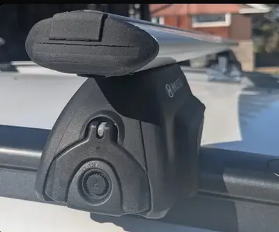 Tapa del extremo de la barra del techo / Hyundai Kona