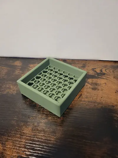 Square soap dish