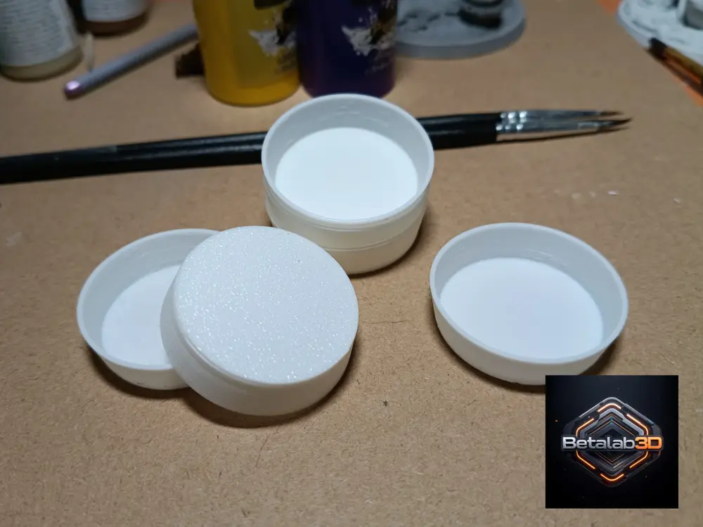 Small tray for mixing acrylic paints 30x8mm
