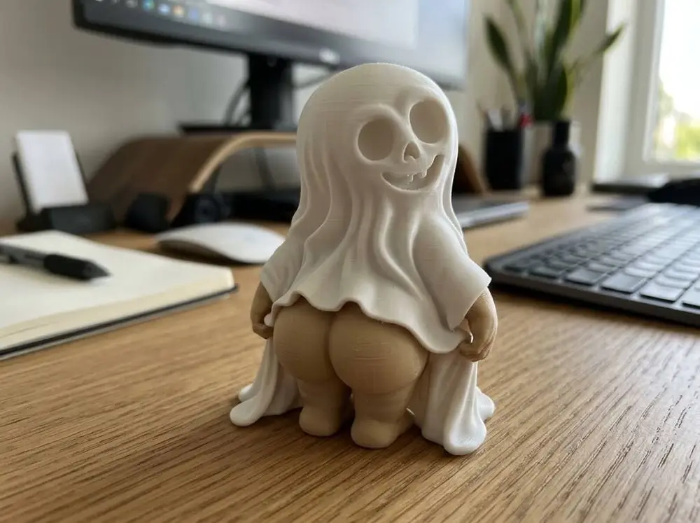 Cheeky Cute Ghost