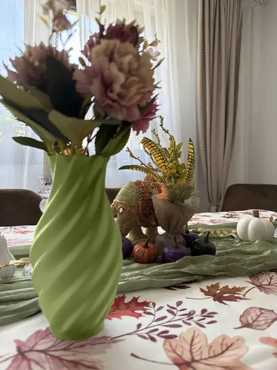 Twist Elegance Vase 优雅旋韵花瓶