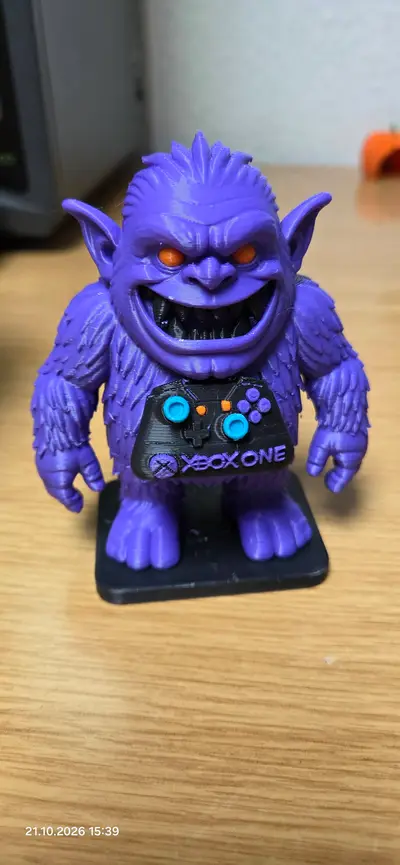 Gamer Troll Figurine