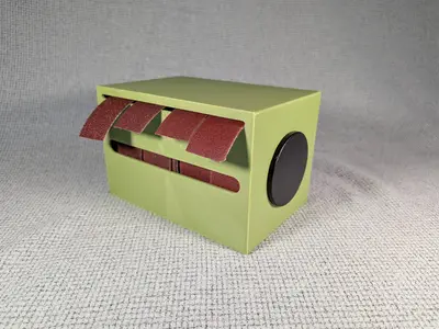 Sandpaper organizer polishing roll