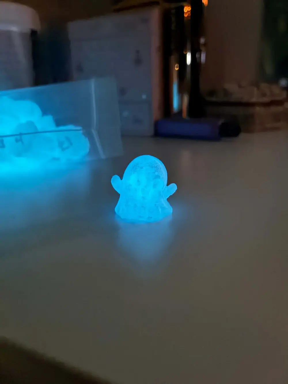 Booh – Cute Glow-in-the-Dark Ghost Hunt