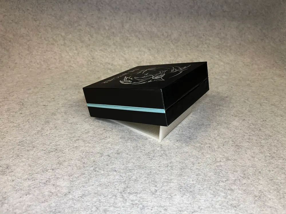 Display stand for collectible box