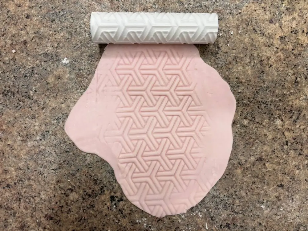 Interlock Pattern Roller