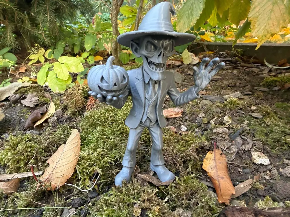 Halloween Spooky Zombie boy
